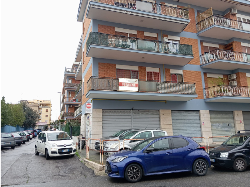 Tipologia Immobile: appartamento Provincia: roma Comune: roma Località: alessandrino Indirizzo: Via dei Salici