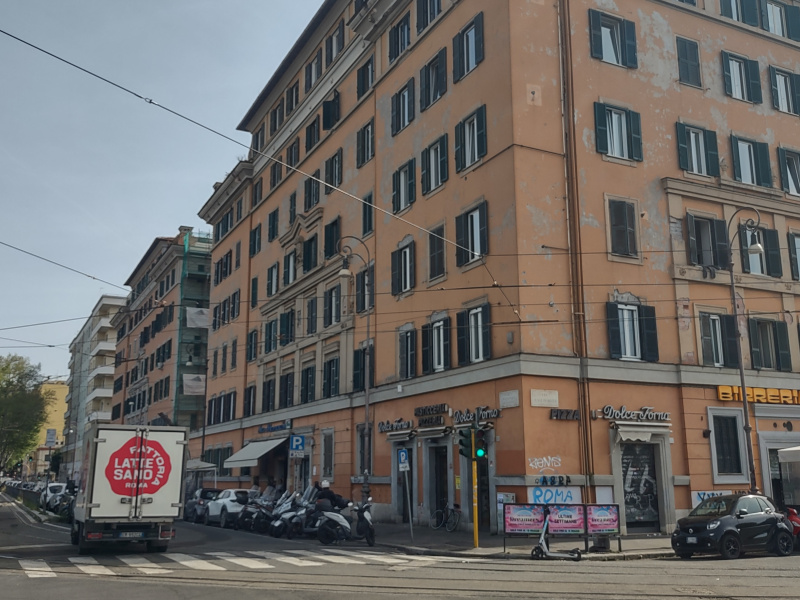 Tipologia Immobile: locale commerciale / negozio Provincia: roma Comune: roma Località: flaminio Indirizzo: Piazza Antonio Mancini