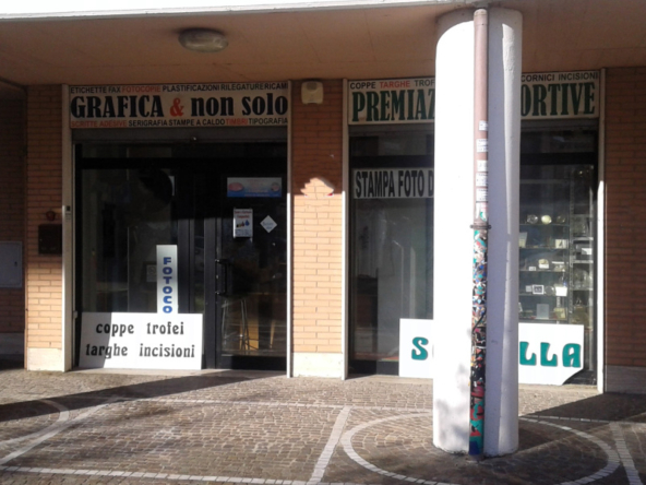 Tipologia Immobile: negozio Provincia: roma Comune: roma Località: torresina Indirizzo: Viale Indro Montanelli