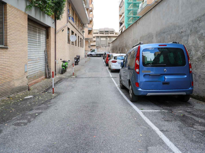 Tipologia Immobile: posto auto Provincia: roma Comune: roma Località: tiburtina - portonaccio - casal bertone Indirizzo: Via Virgilio Ramperti