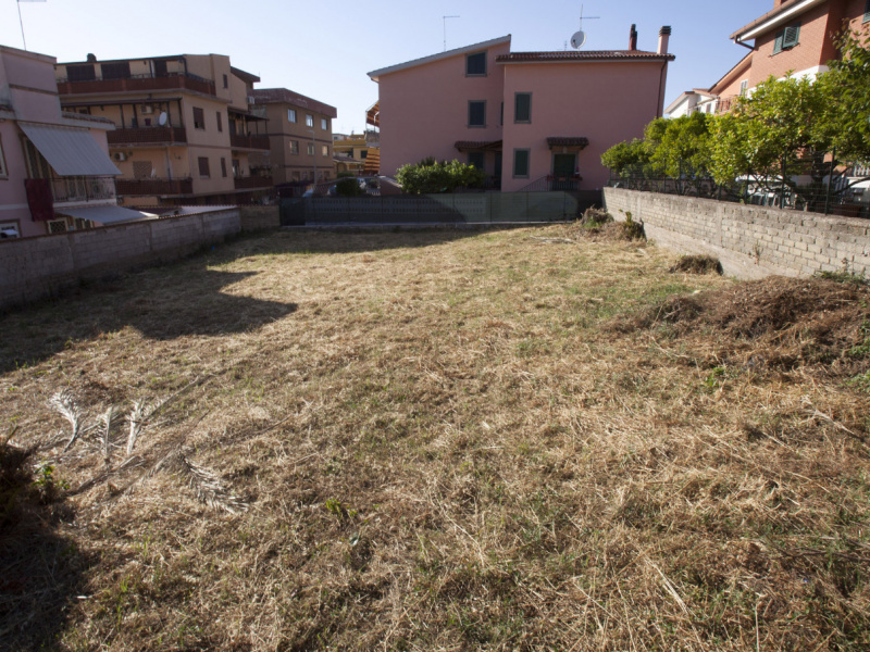 Tipologia Immobile: terreno edificabile Provincia: roma Comune: roma Località: acilia Indirizzo: Via Eugenio Cisterna